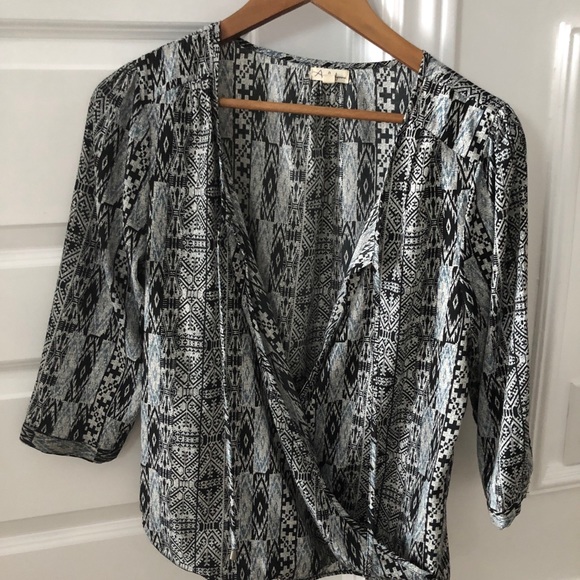 Antilia Femme Blouse - Picture 3 of 3